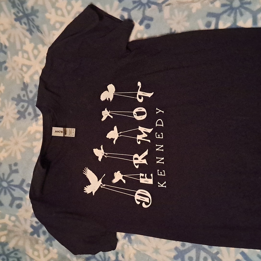 BOGO closet item Dermot Kennedy tshirt